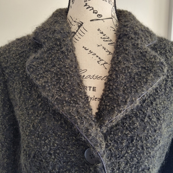 ARMANI Collezion Lined Wool Jacket. Size 8 - Picture 3 of 12